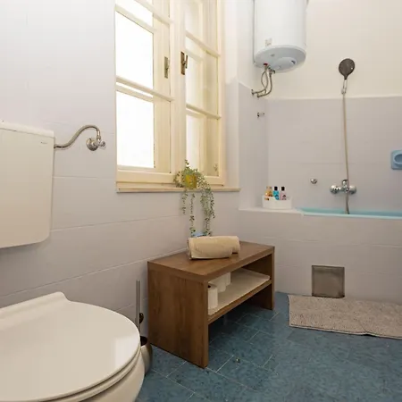 Antique Apartment *