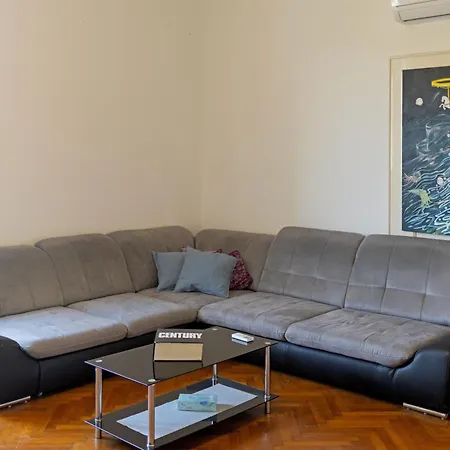 Antique Apartment *